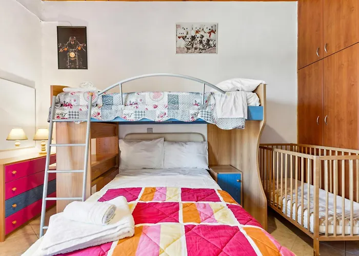 Σπίτι διακοπών Verani Parking Balcony Playground Σύβρος